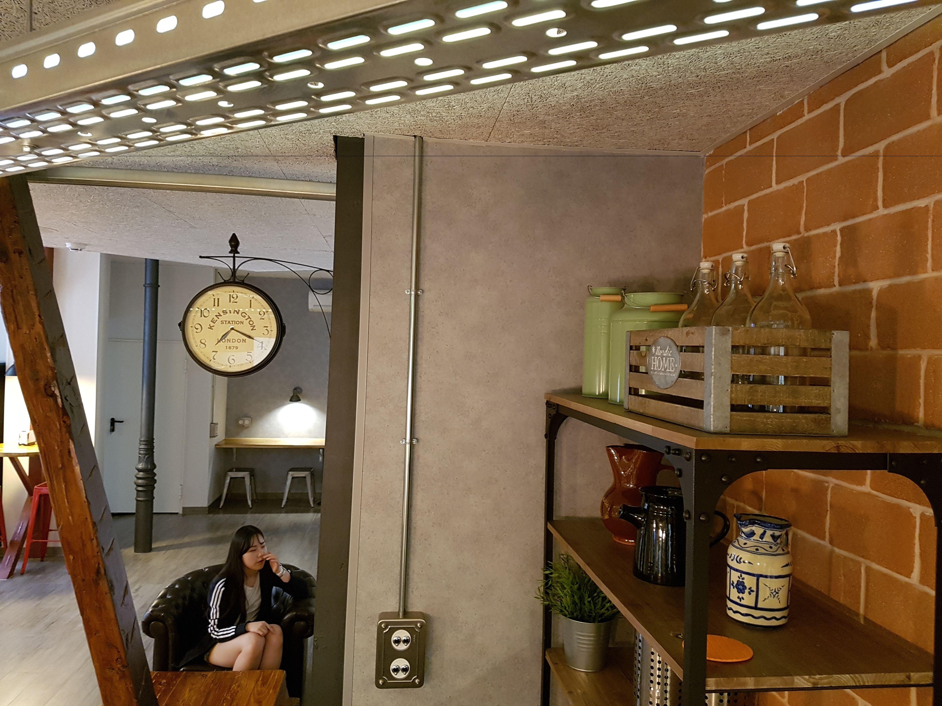 Far Home Atocha — Foto 1
